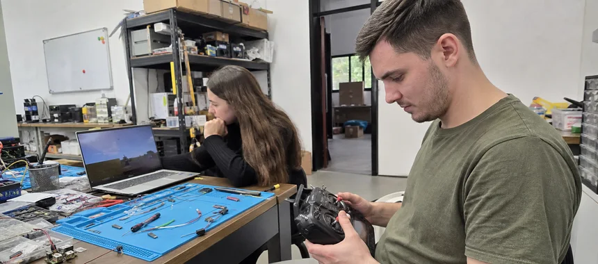 Как выбрать пульт для FPV-дрона
