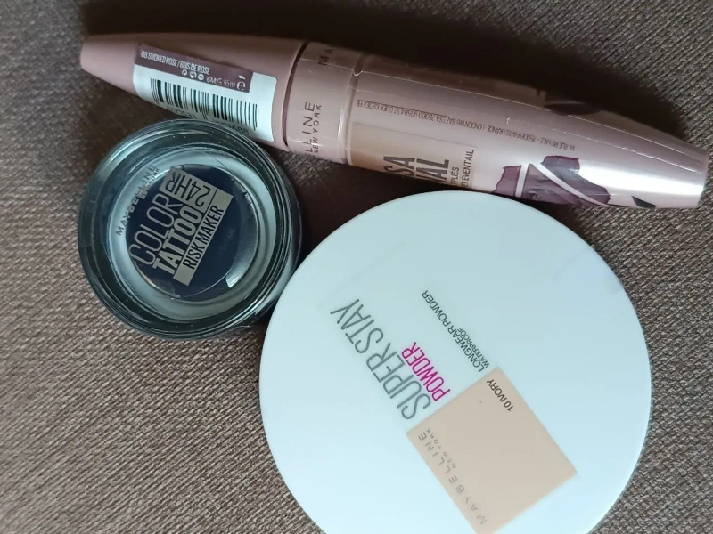 Набір косметики Maybelline, Wet n Wild, Fenty Beauty, Benefit — фото 3