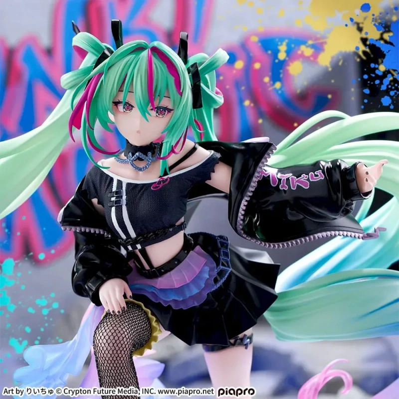 Фигурка Hatsune Miku Punk SEGA 23 см — фото 3