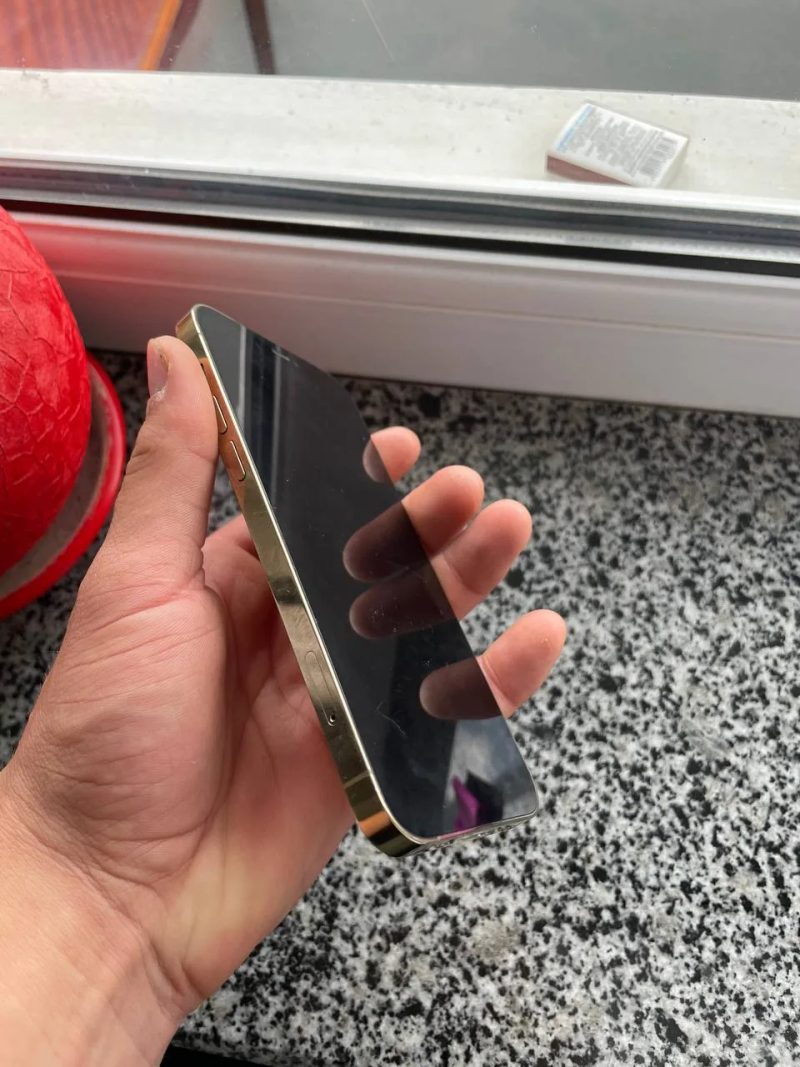 iPhone 12 Pro на запчастини або відновлення (заблокований iCloud) — фото 5