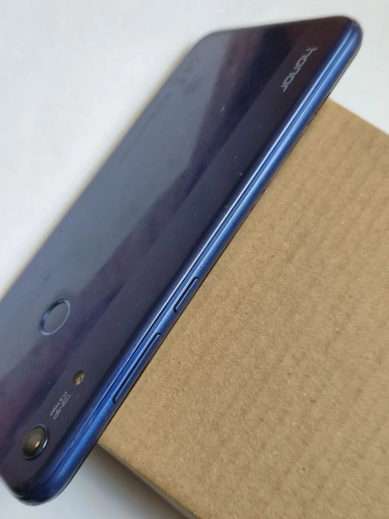 Смартфон Honor 8A 2/32GB NFC — фото 4