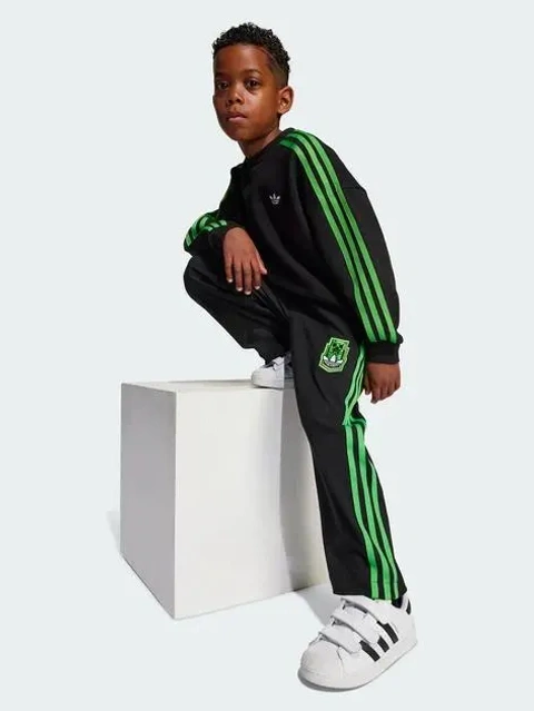 Adidas Спортивный костюм для мальчика рост 110 см