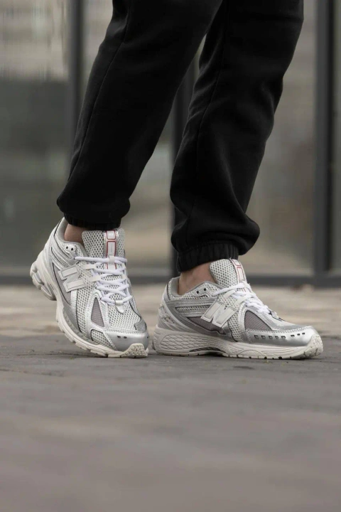 New Balance 1906D Silver