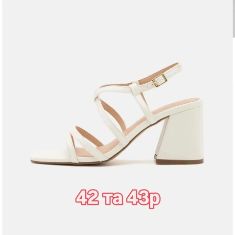 Босоножки Even Odd белые на каблуке 7.5см