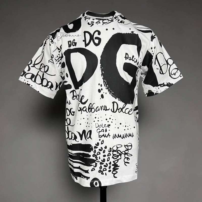 Dolce & Gabbana футболка черная с принтом DG — фото 4