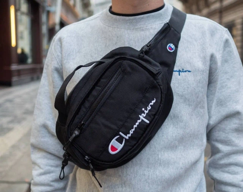 Сумка Champion поясная черная