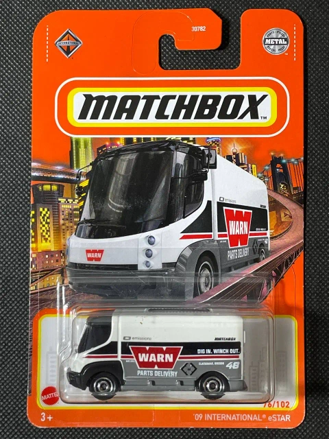 Matchbox 2009 International eStar Parts Delivery