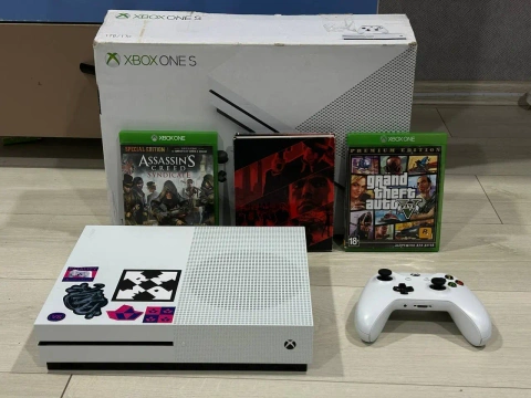 Игровая приставка Xbox One S 500GB с играми