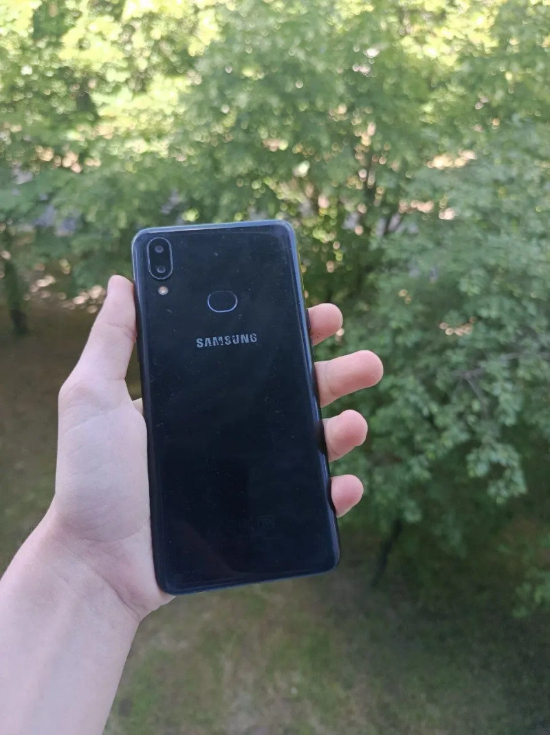 Samsung Galaxy A10s Android смартфон — фото 3