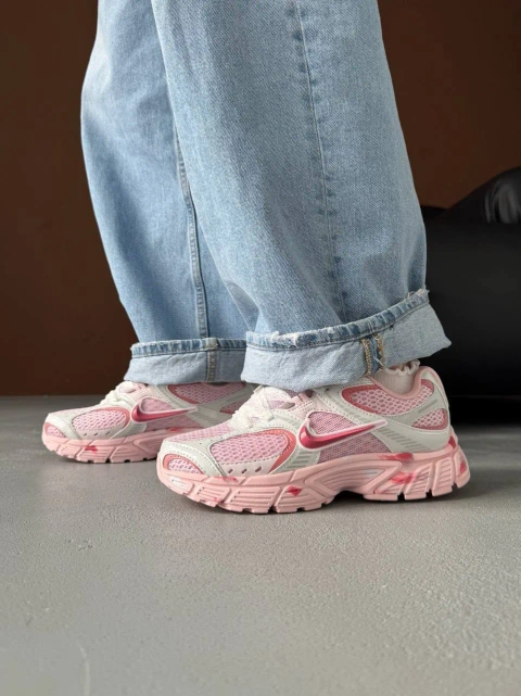 Nike V5 RNR Custom Pink