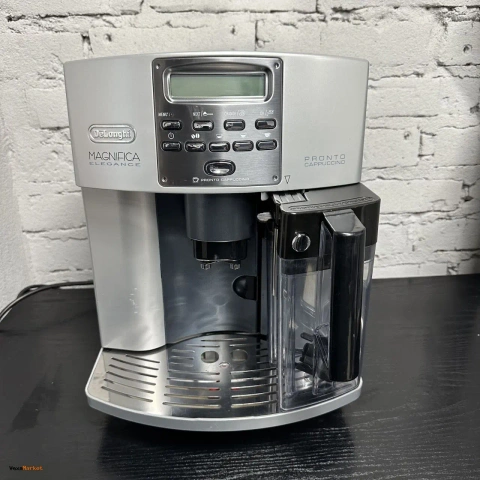Кавомашина DeLonghi Magnifica Pronto Cappuccino