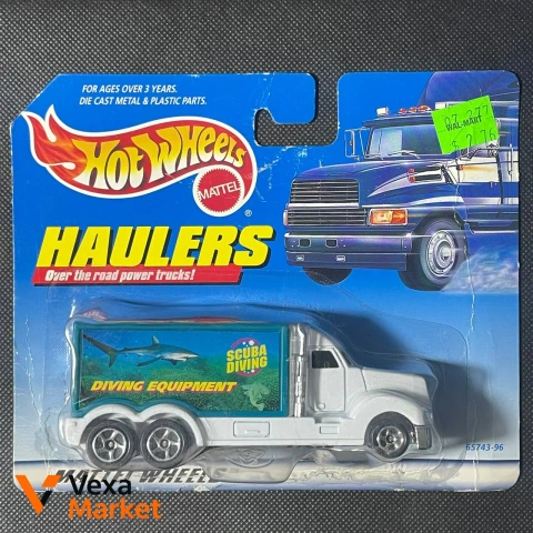 Hot Wheels Haulers Scuba Diving Truck