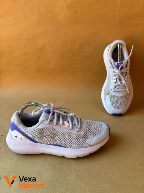 Кросівки Under Armour Surge 3 36 розмір