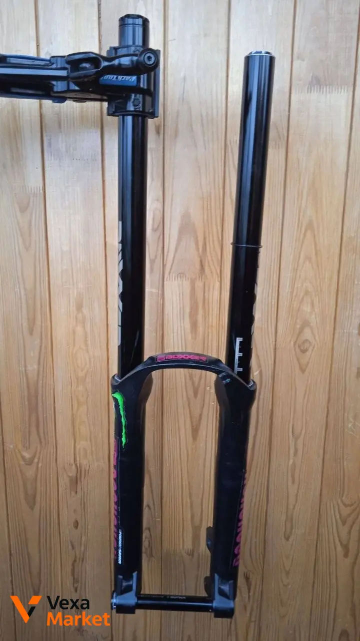 Вилка Rock Shox Boxxer 2018-2019 Coil RC — фото 3