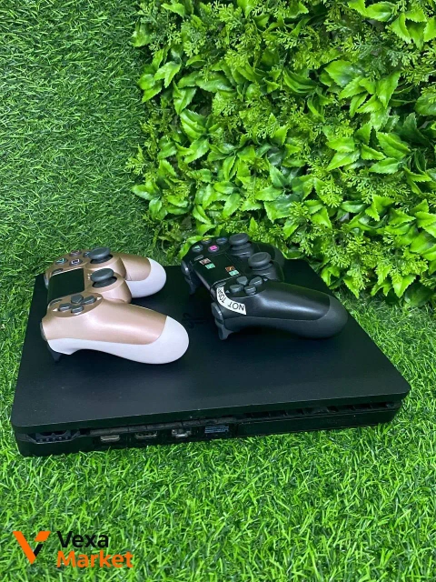 Sony PlayStation 4 Slim 500GB (CUH-2208B) с двумя джойстиками