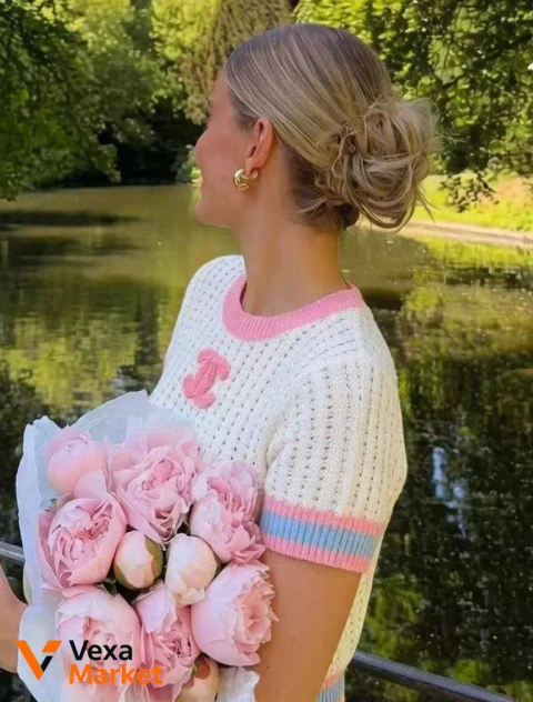 Женская футболка Chanel белая с розовым