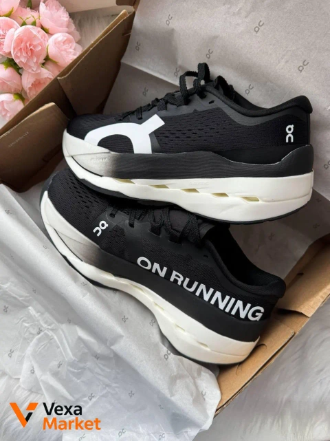 On Cloudboom Runner Black/White