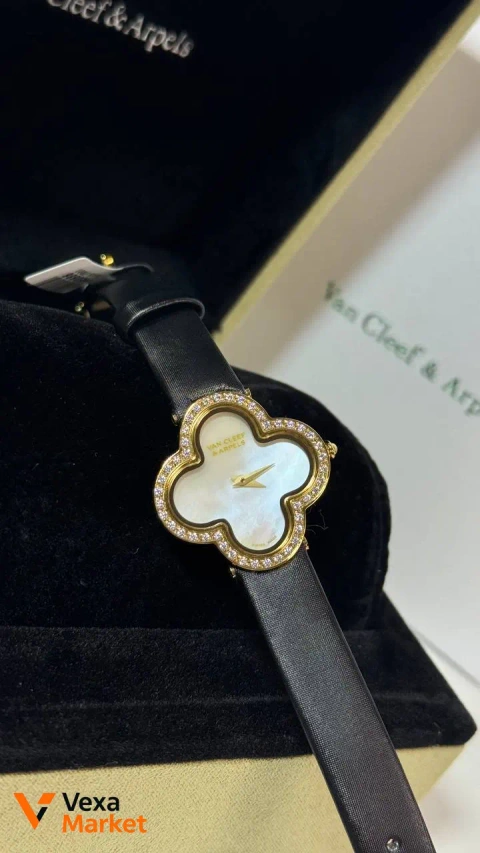 Часы Van Cleef & Arpels Alhambra средняя модель