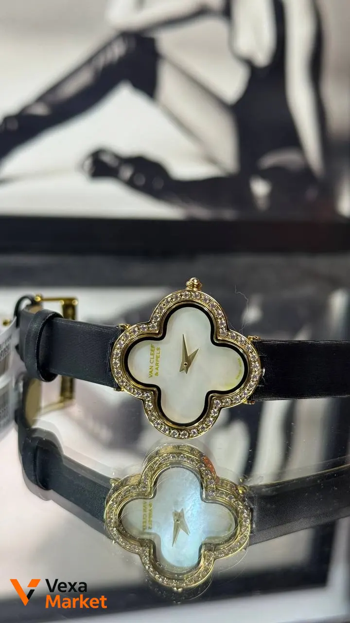 Часы Van Cleef & Arpels Alhambra средняя модель — фото 2