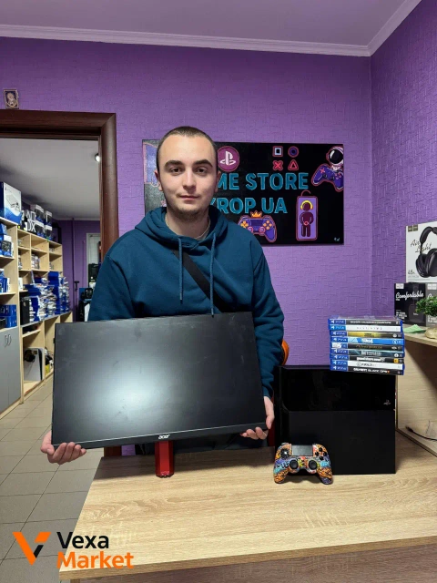Игровой монитор + Игровая приставка PS4