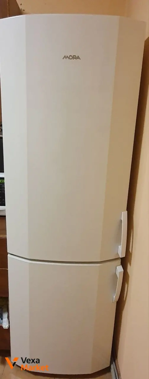 Холодильник Mora MRK 6305 W