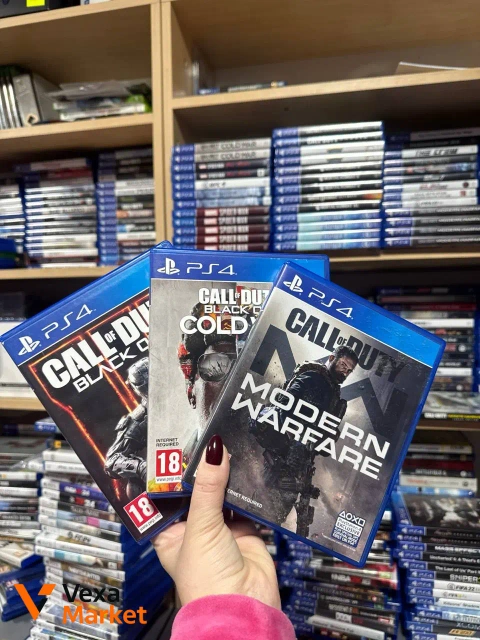 Набор игр Call of Duty: Black Ops III, Call of Duty: Cold War, Call of Duty: Modern Warfare для PS4