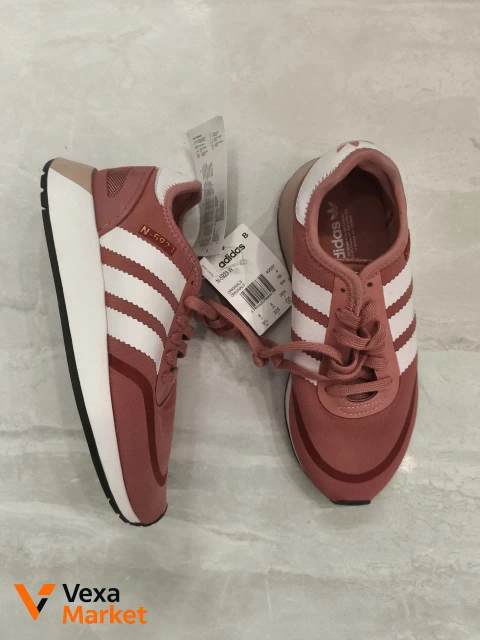 Adidas Весна-літо 36.5
