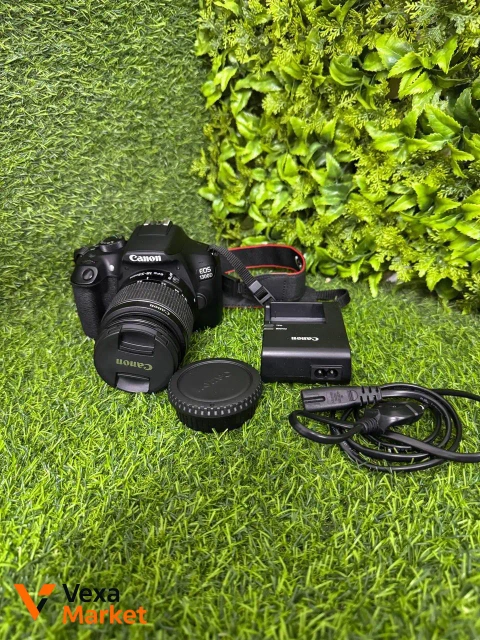 Canon EOS 1300D + EFS 18-55mm