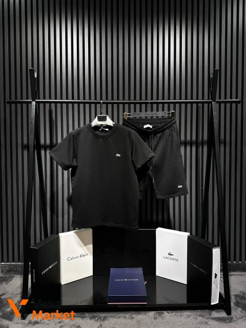 Комплект шорти + футболка Lacoste