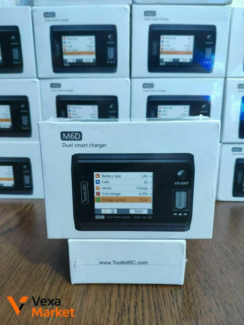 Зарядний пристрій ToolkitRC M6D та блок живлення Toolkitrc ADP100