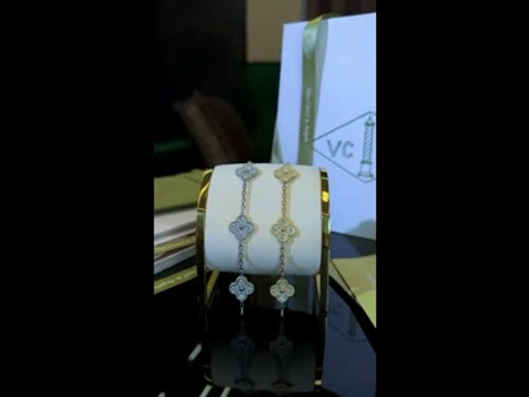 Van Cleef & Arpels Vintage Alhambra браслет, 5 мотивов, белое/желтое золото 18К, бриллианты 2.41 ct