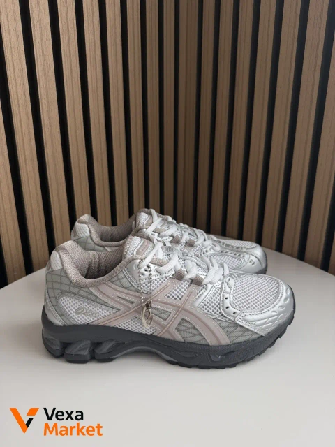 Asics Gel Nimbus 10.1 x Kith White Morganite