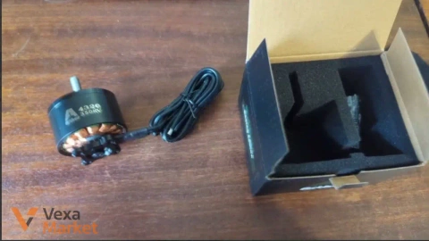 Безколекторні мотори FlashHobby 4320 350kv та Readytosky 3115 900KV