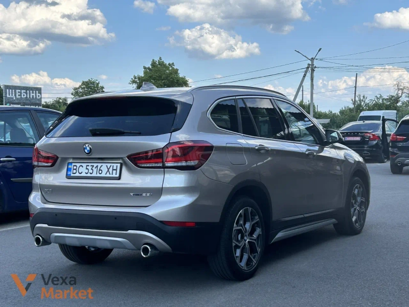 BMW X1 F48 (FL) 2021 Бензин Автомат Полный привод Серый — фото 2