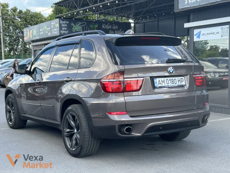 BMW X5 2010 Дизель 3.0л Автомат Полный привод Коричневый — фото 3