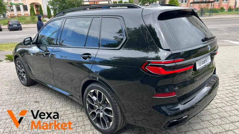 BMW X7 40i XDrive 2022 — фото 2