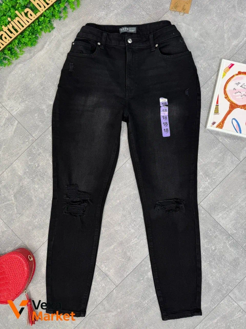 Чорні джинси DenimCo з рваними колінами UK 18 / 52