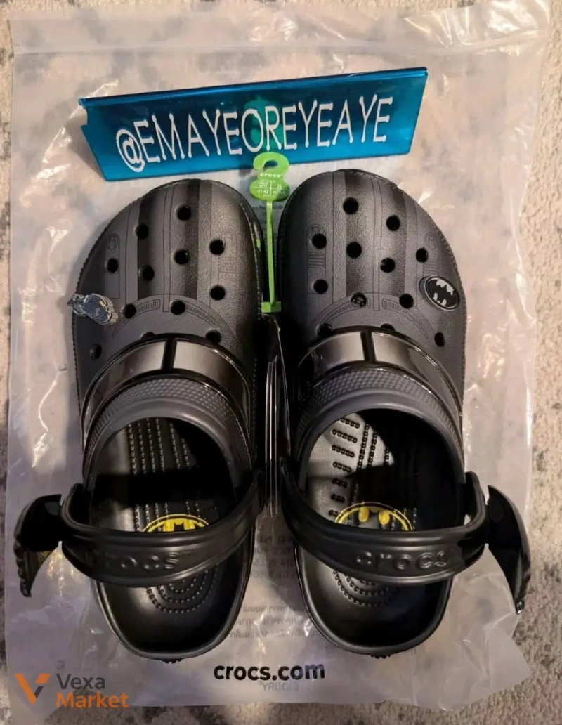 Crocs x Batman Batmobile Classic Clogs 40 (25 см) — фото 3