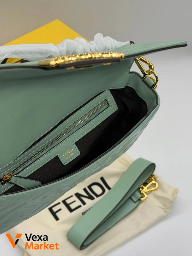 Fendi Baguette FF Embossed Leather Olive / Gold Bag — фото 3