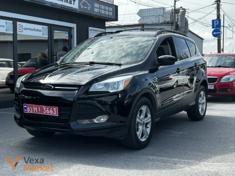 Ford Escape 2013 2.0 л. Автомат Чорний