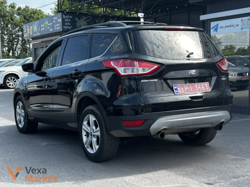 Ford Escape 2013 2.0 л. Автомат Чорний — фото 3