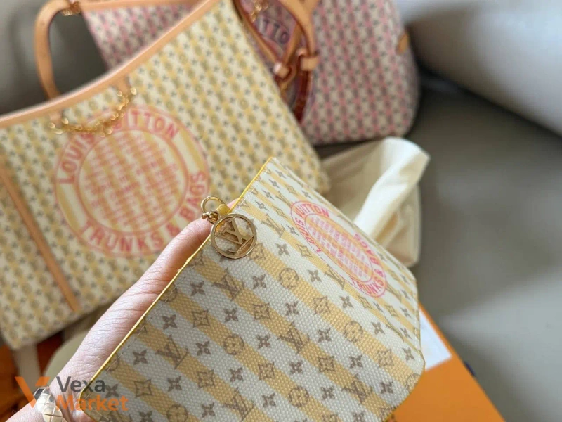 Гаманець Louis Vuitton шкіряний рожевий 8.5 х 10 см — фото 5