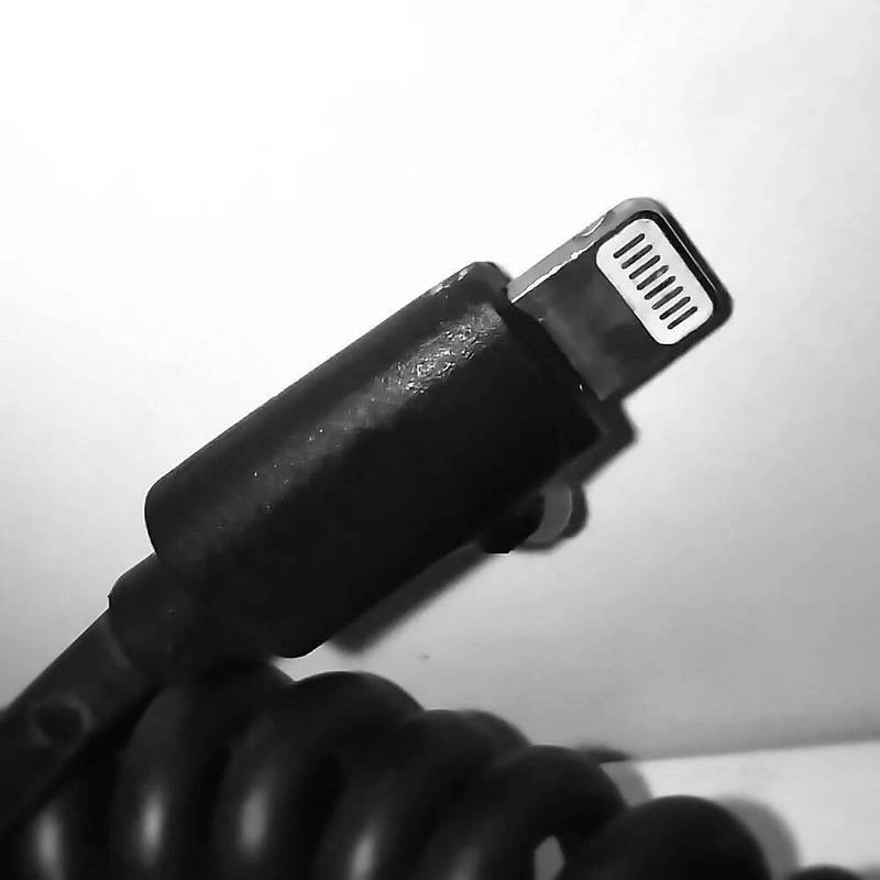 Griffin ЗУ зарядний пристрій від прикурювача 2А Lightning — фото 3