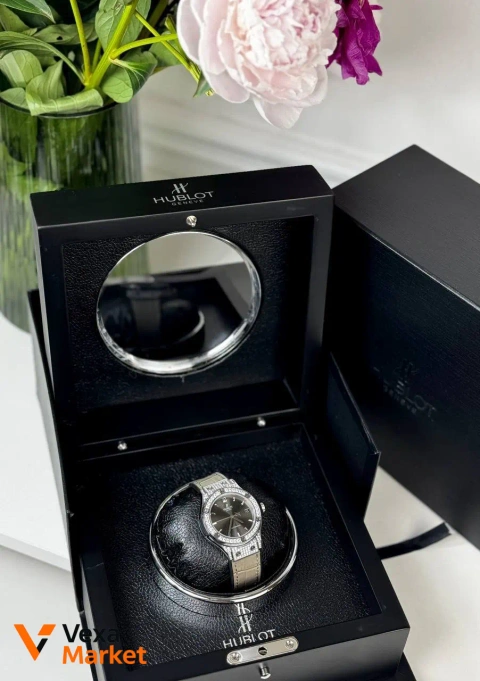 Hublot Classic Fusion 33mm жіночий годинник