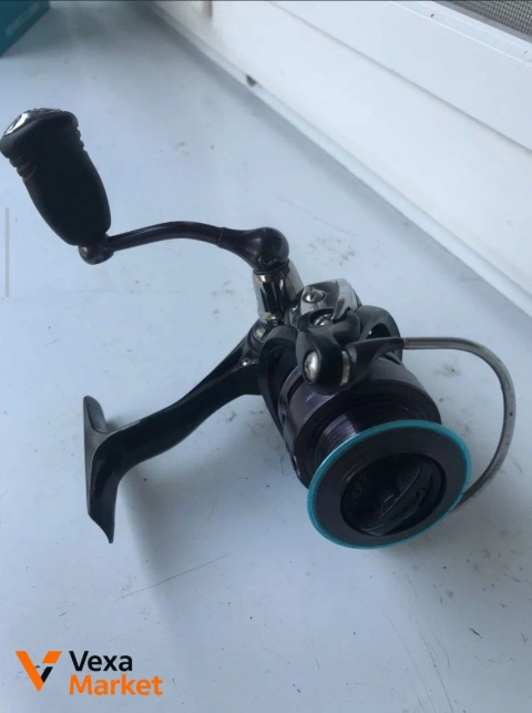 Катушка Daiwa Revros E 2000A