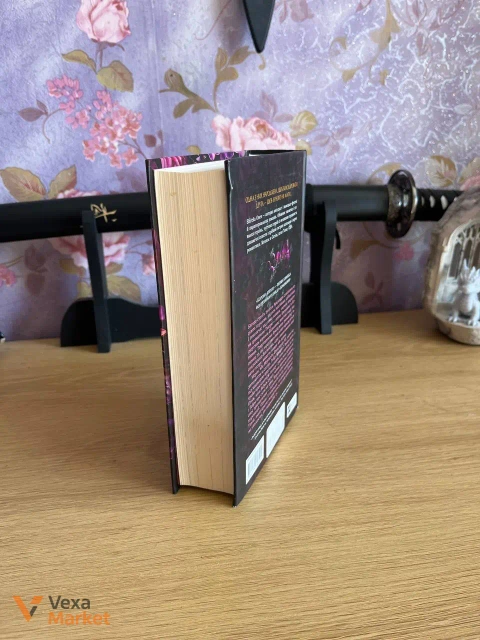 Книга "Корона брехні"