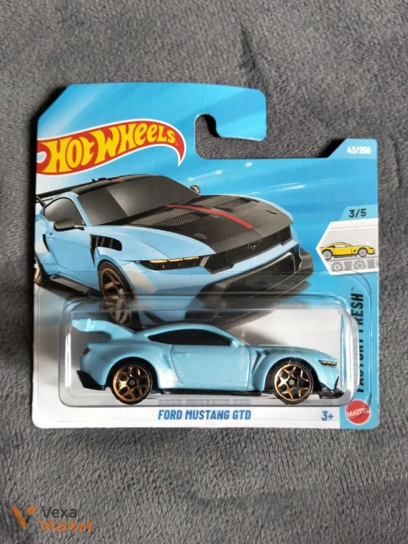 Колекційні машинки Hot Wheels Ferrari F40 та інші моделі — фото 4