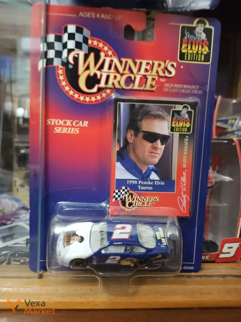 Коллекционная модель автомобиля Winner's Circle Racing Champions — фото 2