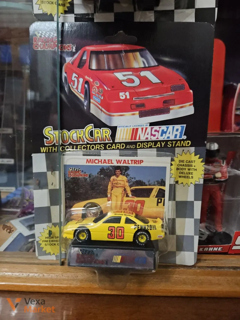 Коллекционная модель автомобиля Winner's Circle Racing Champions — фото 5