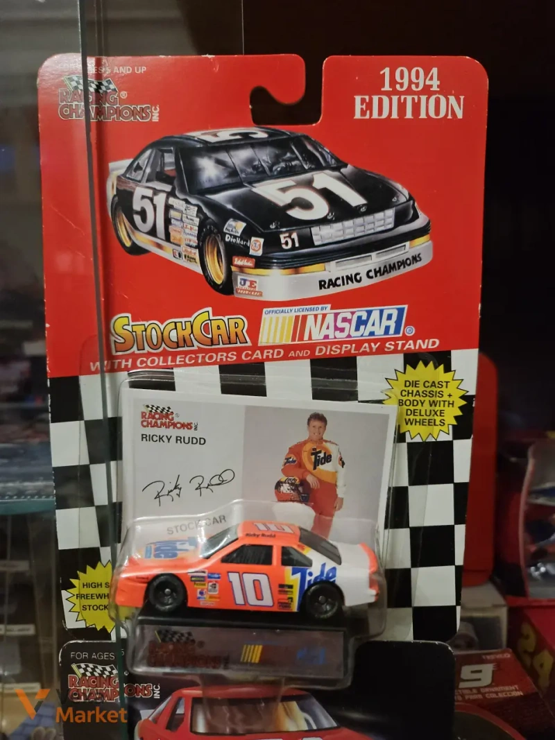 Коллекционная модель автомобиля Winner's Circle Racing Champions — фото 6